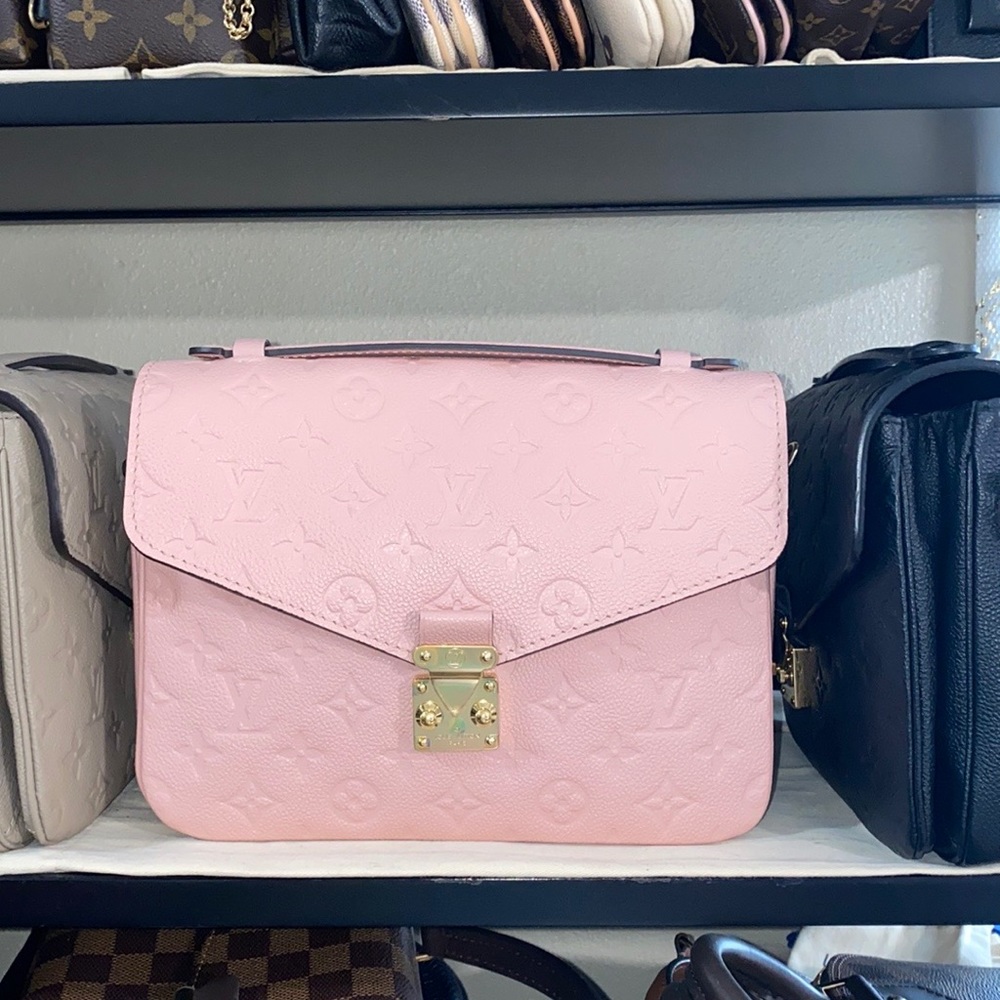 💖HOST PICK 🎉Louis Vuitton pochete Métis in pink - Picture 7 of 13